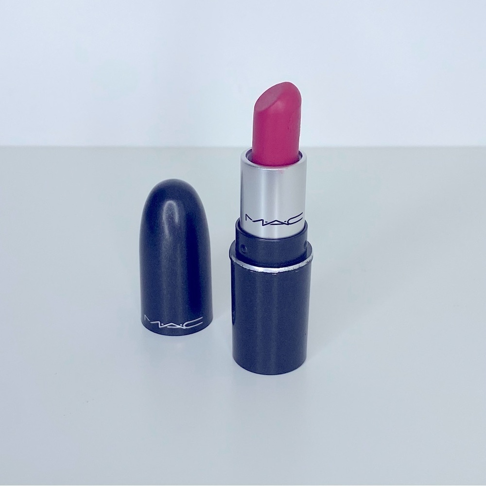 MAC Cosmetics - All Fired Up Retro Matte Lipstick -  Mini MAC